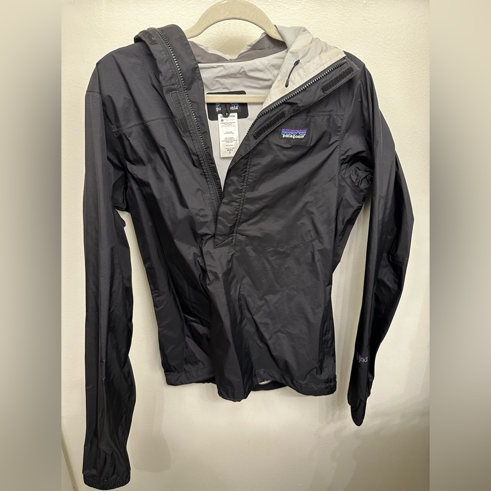 Men’s Patagonia Half Zip Raincoat Pullover